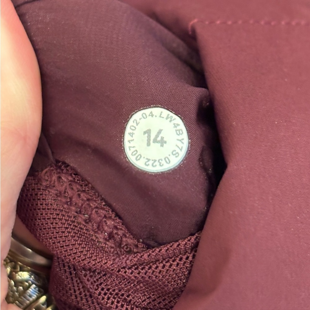 Lululemon Down For It All Jacket (Cassis) - Size 14 - Picture 13 of 13